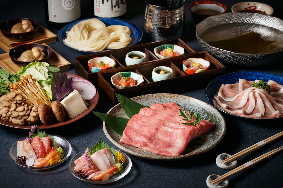 Shabu-Shabu Minoya Kanazawa / 能登牛しゃぶしゃぶ みのや 金沢 Photos 2